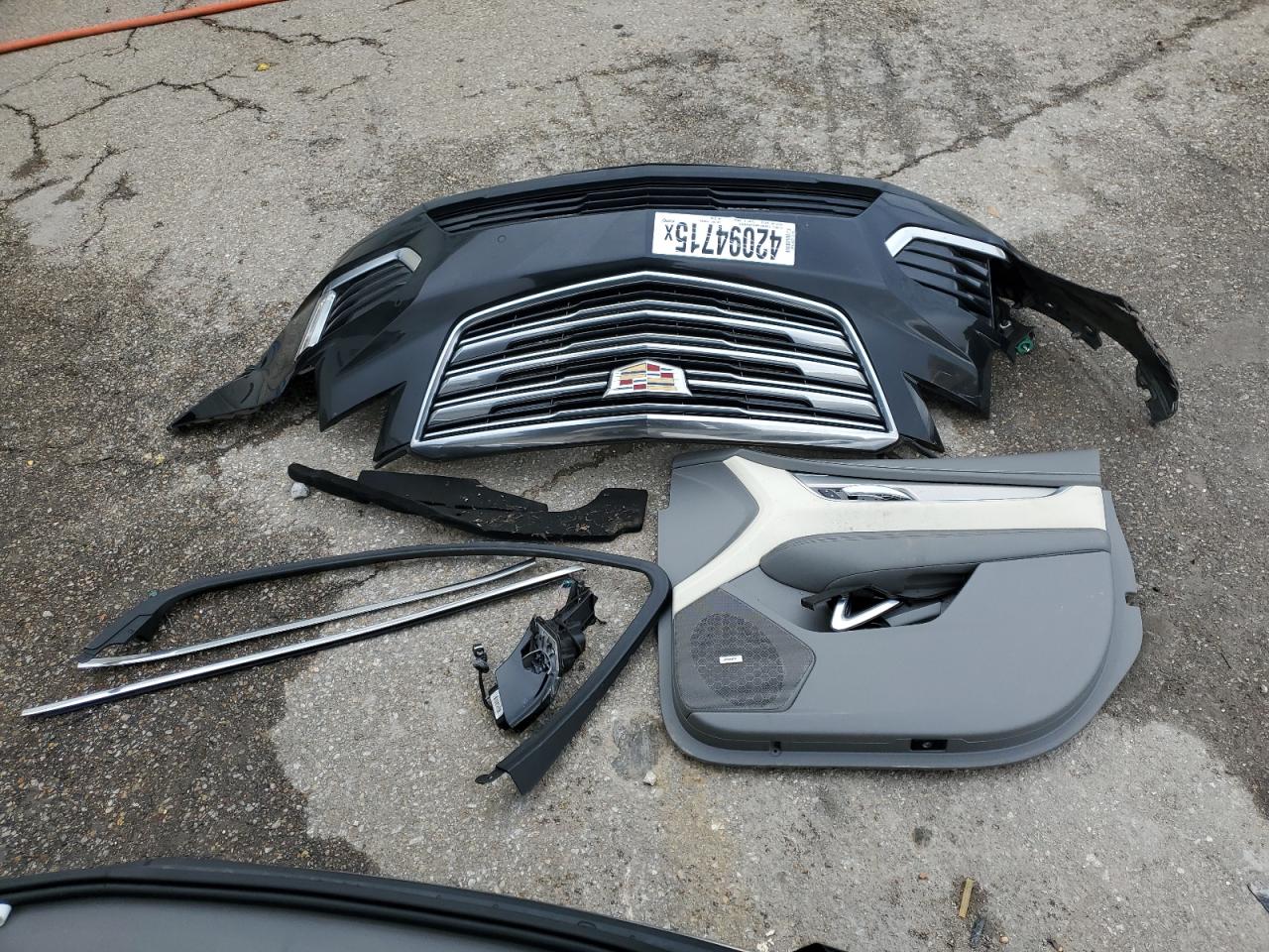 2017 Cadillac XT5 - Image 13