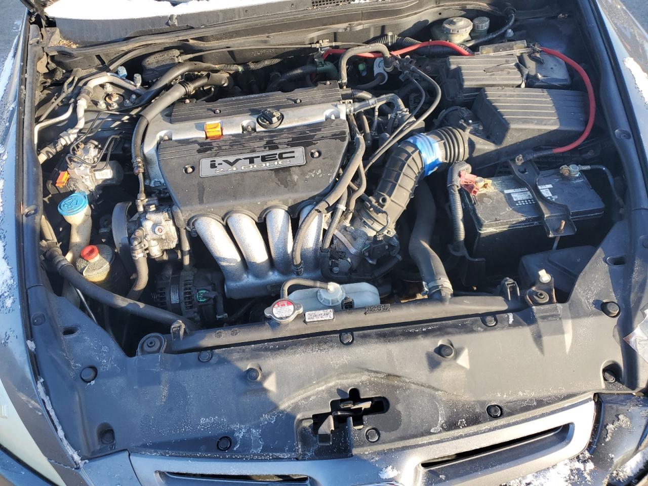 2005 Honda Accord - Image 11
