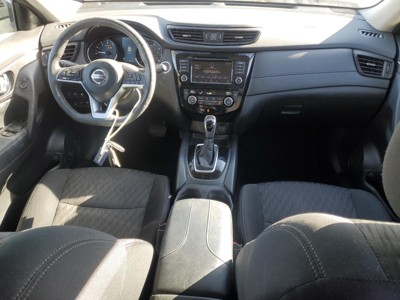 2020 Nissan Rogue - Image 8