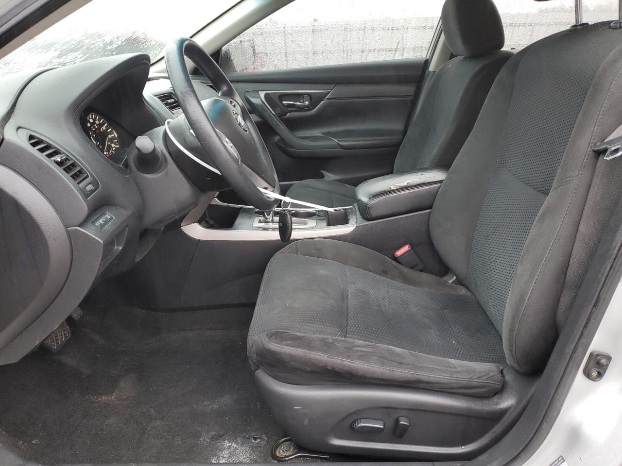 2015 Nissan Altima - Image 7