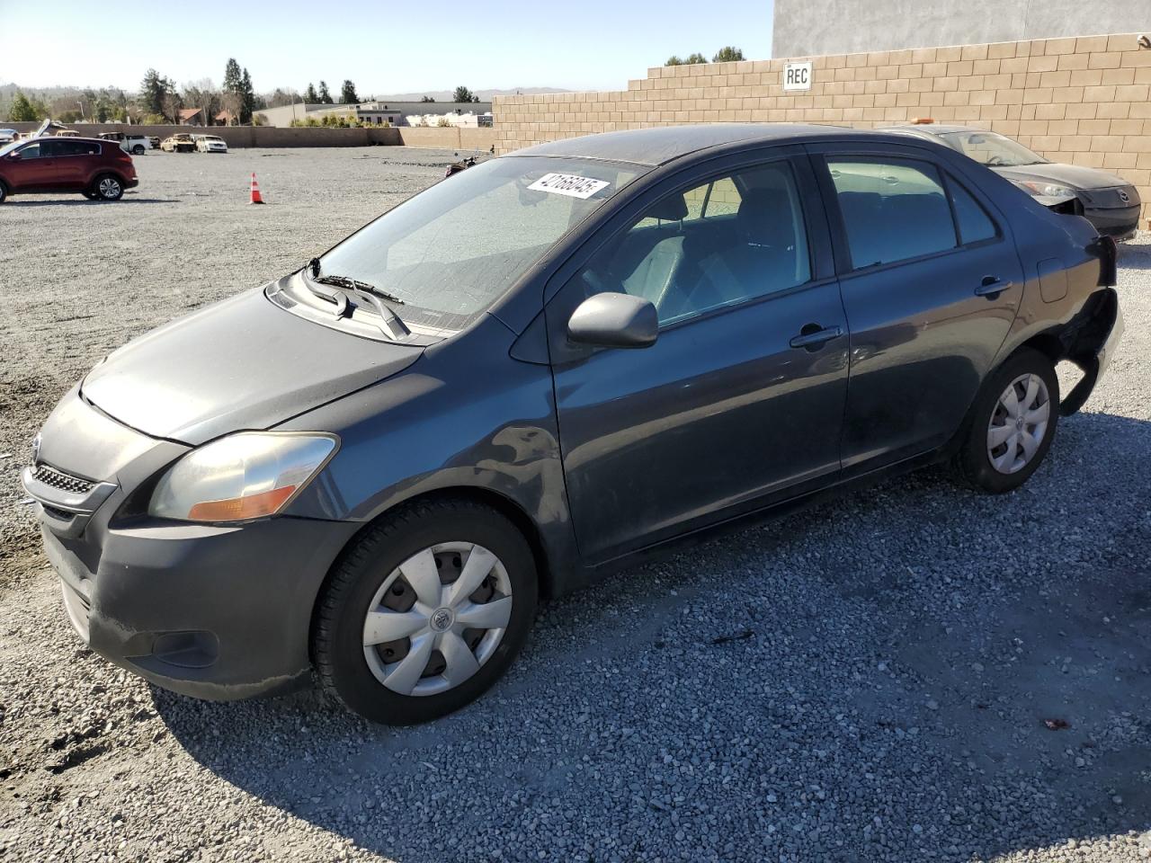 2007 Toyota Yaris - Image 1