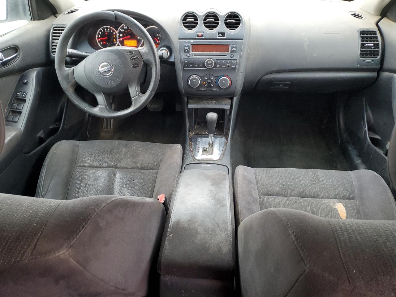 2011 Nissan Altima - Image 8
