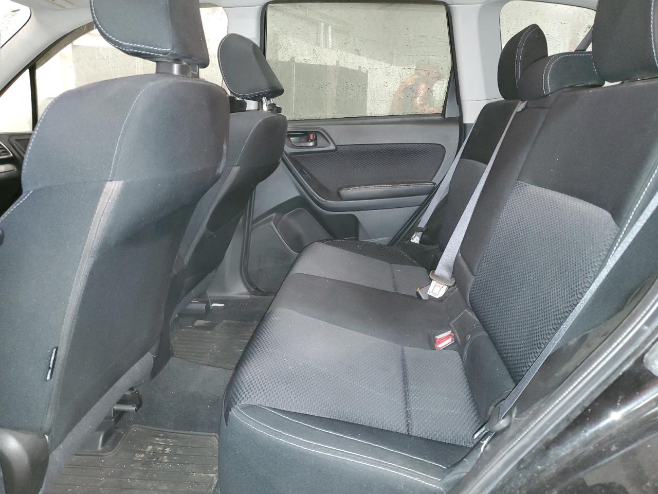 2017 Subaru Forester - Image 10