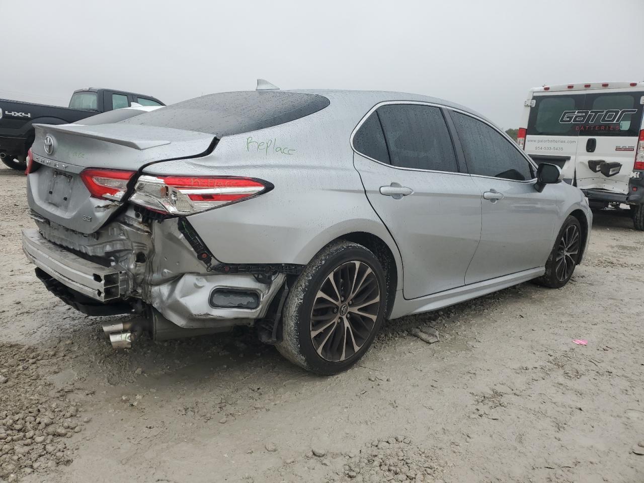 2020 Toyota Camry - Image 3