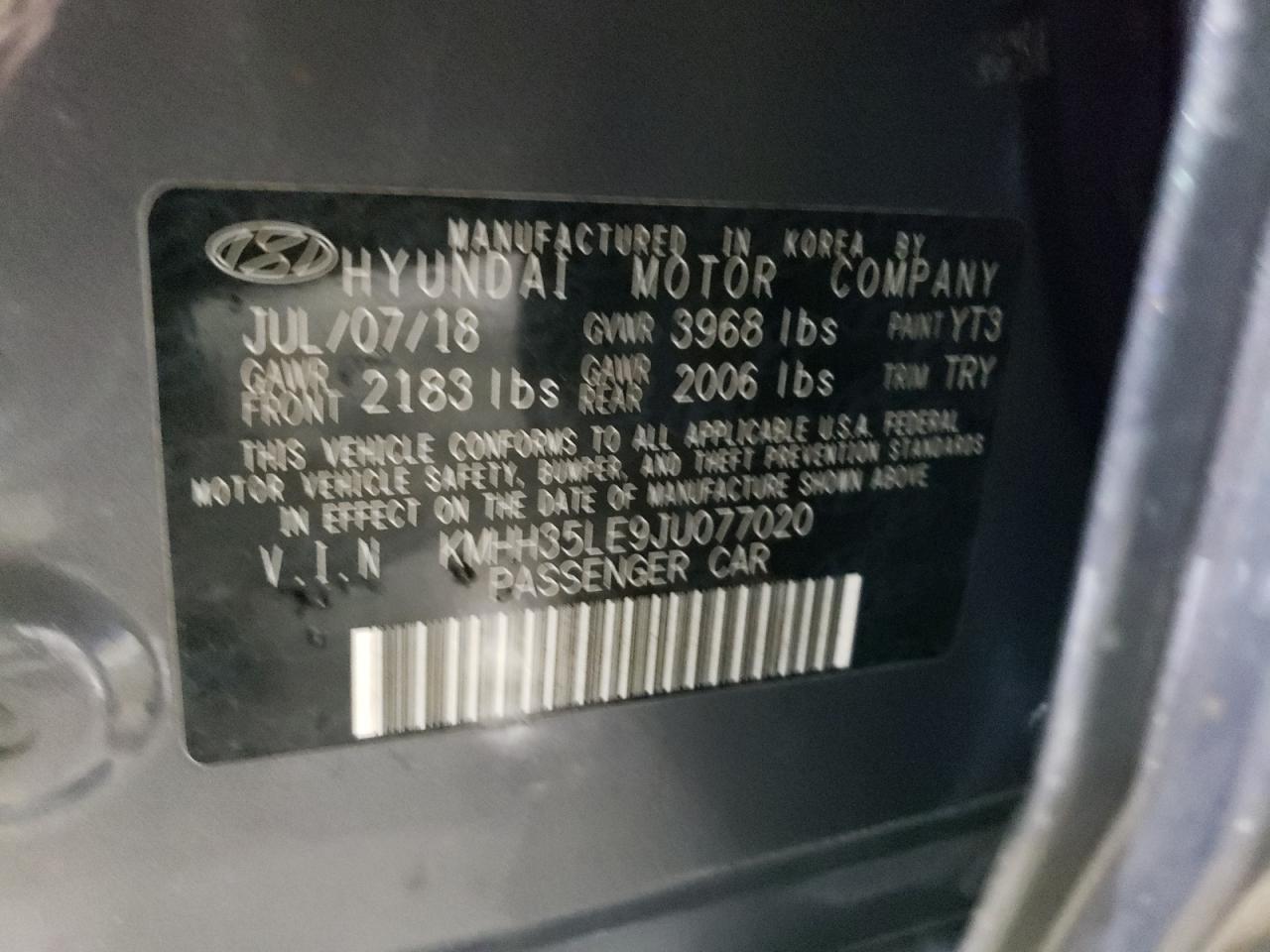 2018 Hyundai Elantra - Image 13