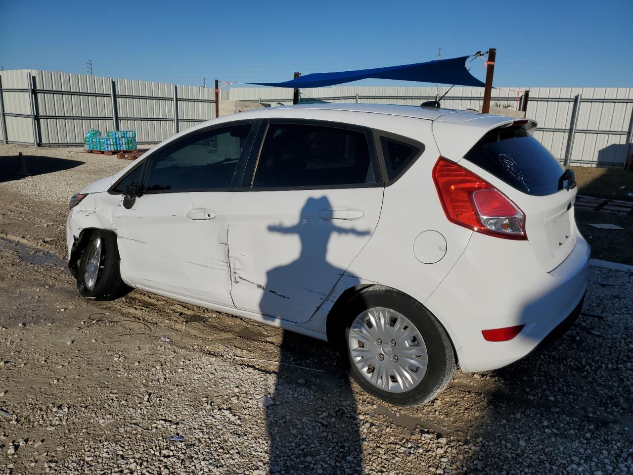 2015 Ford Fiesta - Image 2