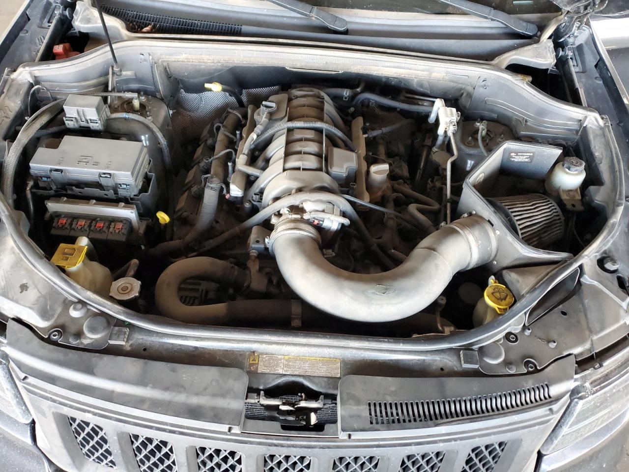 2012 Jeep Grand Cherokee - Image 11