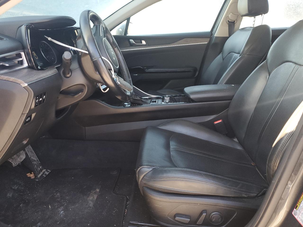 2022 Kia K5 - Image 7