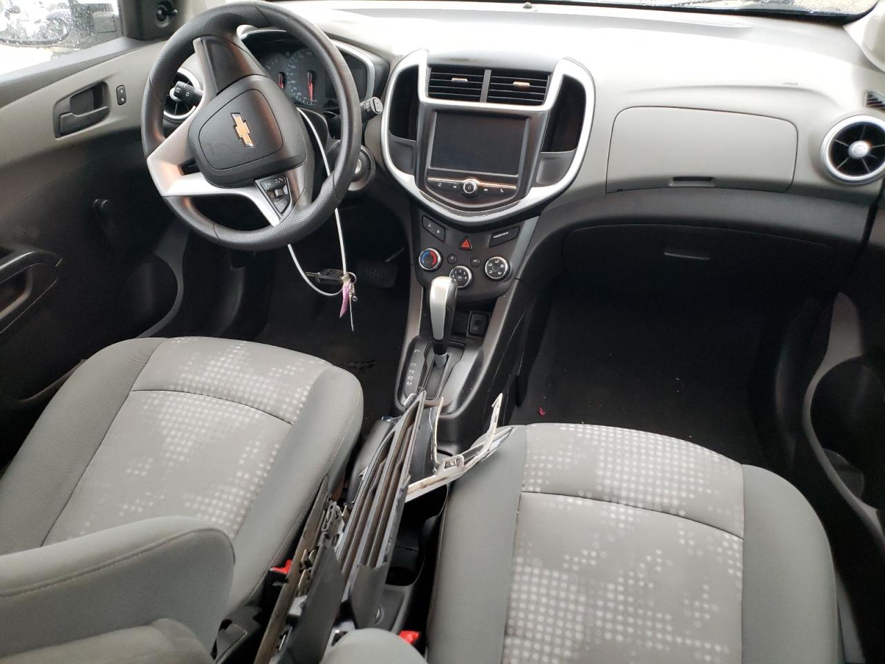 2017 Chevrolet Sonic - Image 8