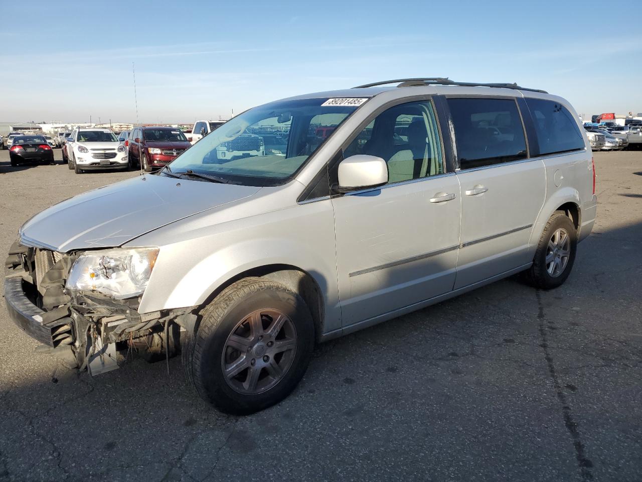 2009 Chrysler Town & Country - Image 1