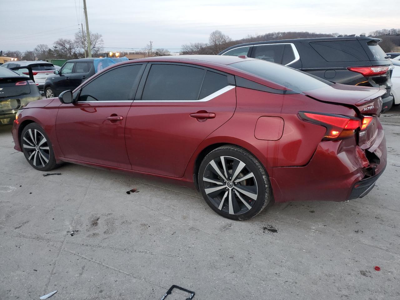 2019 Nissan Altima - Image 2