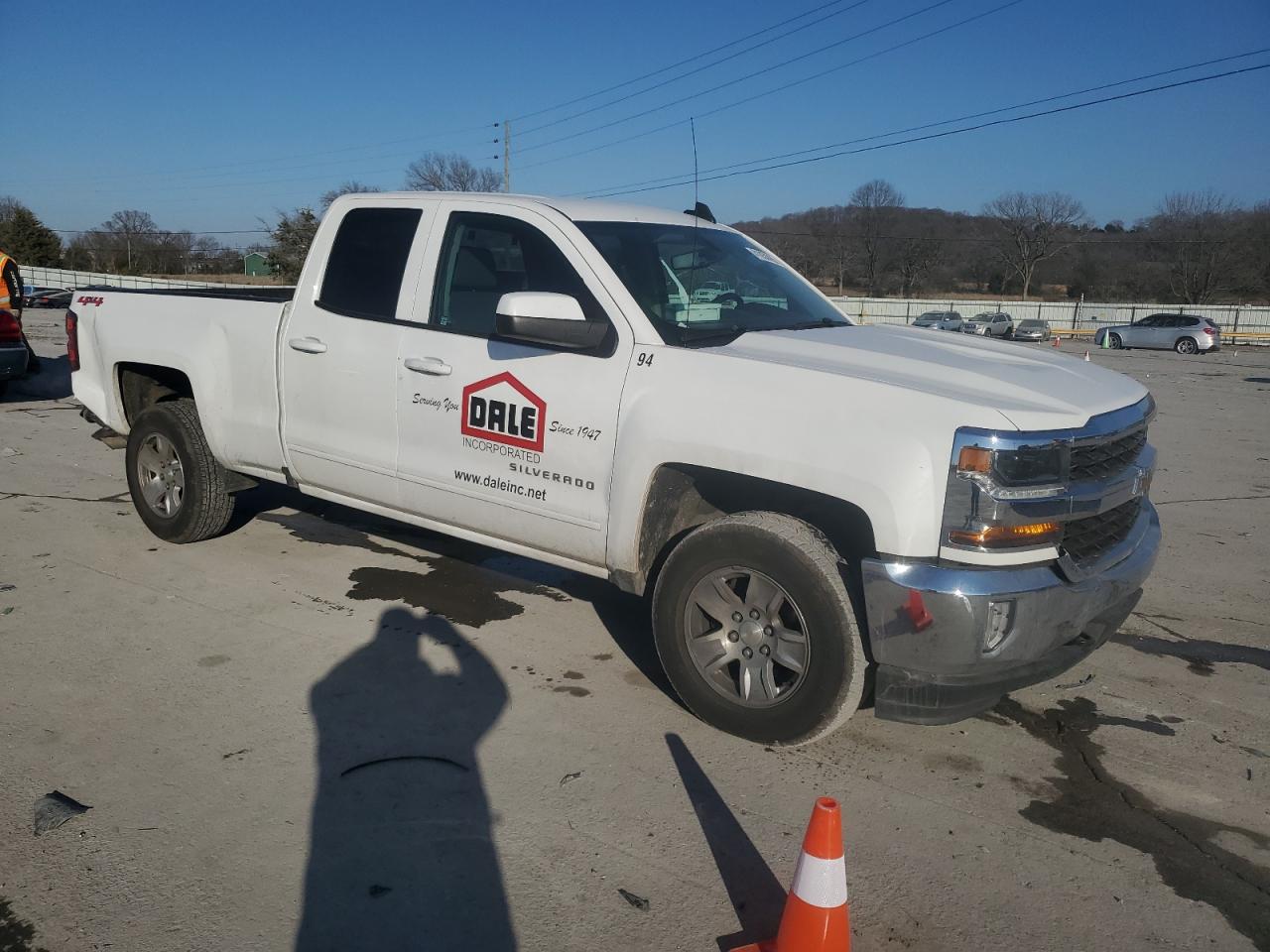 2018 Chevrolet Silverado - Image 4