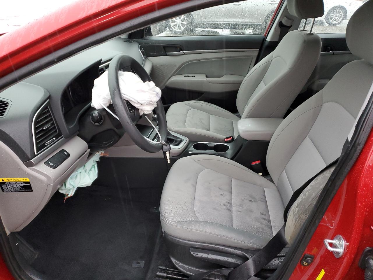2017 Hyundai Elantra - Image 7