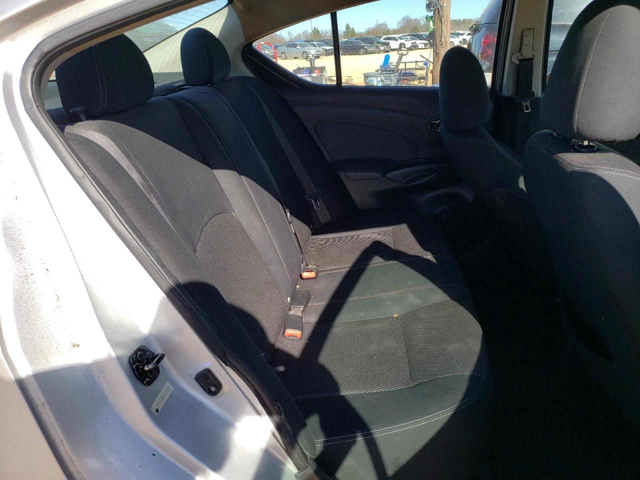2016 Nissan Versa - Image 10