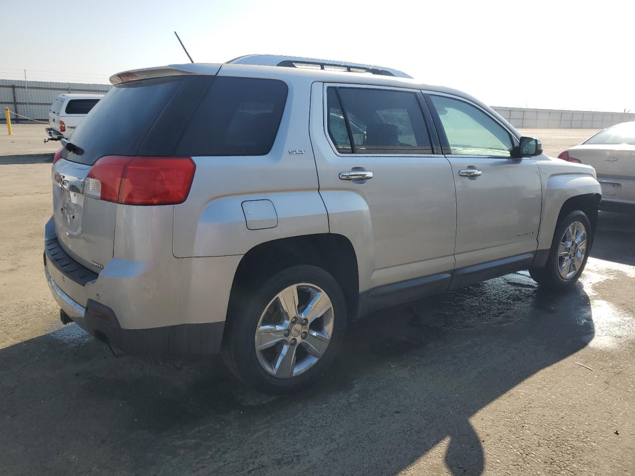 2015 GMC Terrain - Image 3