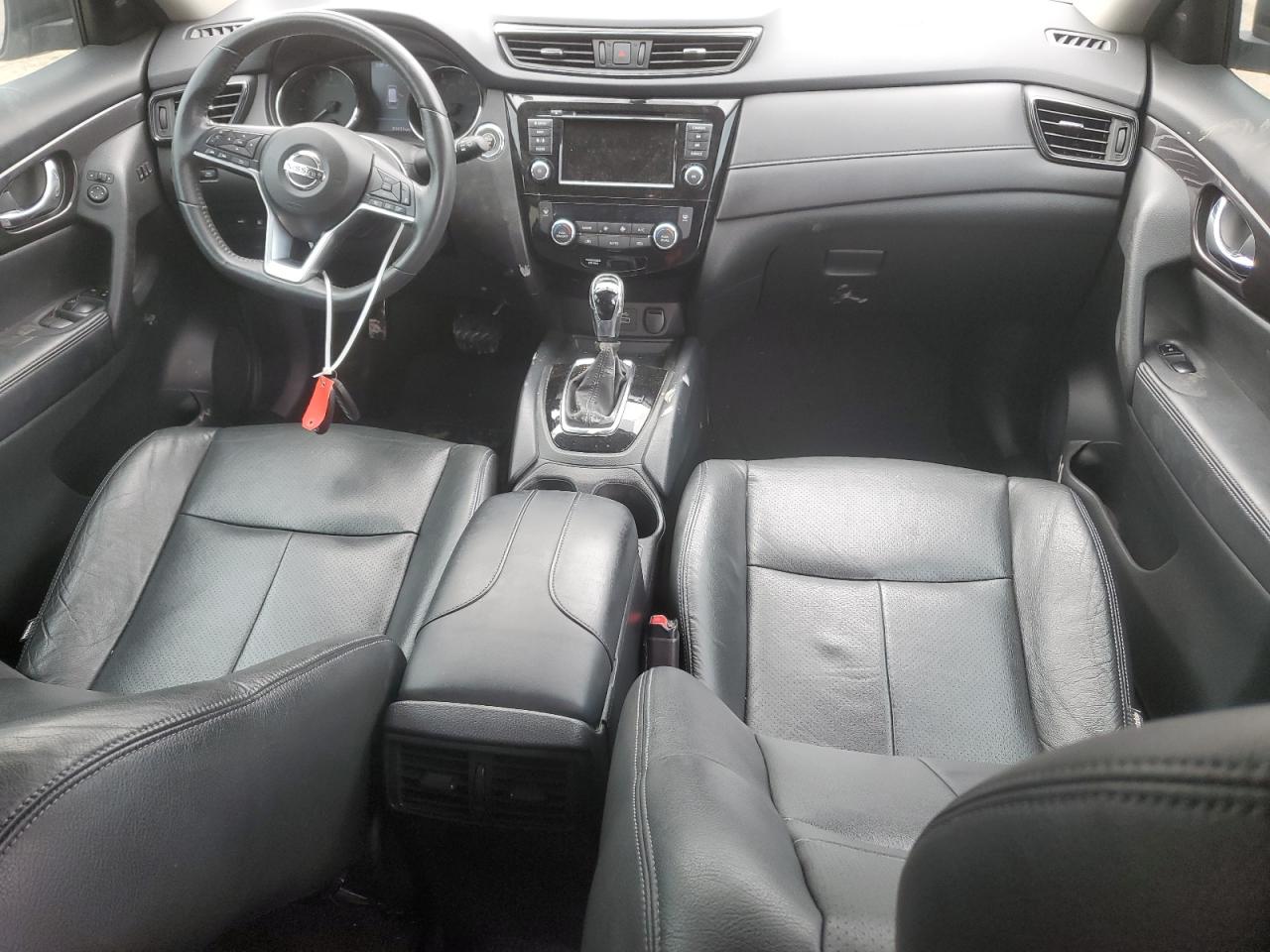 2018 Nissan Rogue - Image 8