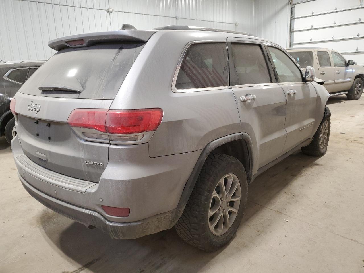 2015 Jeep Grand Cherokee - Image 3