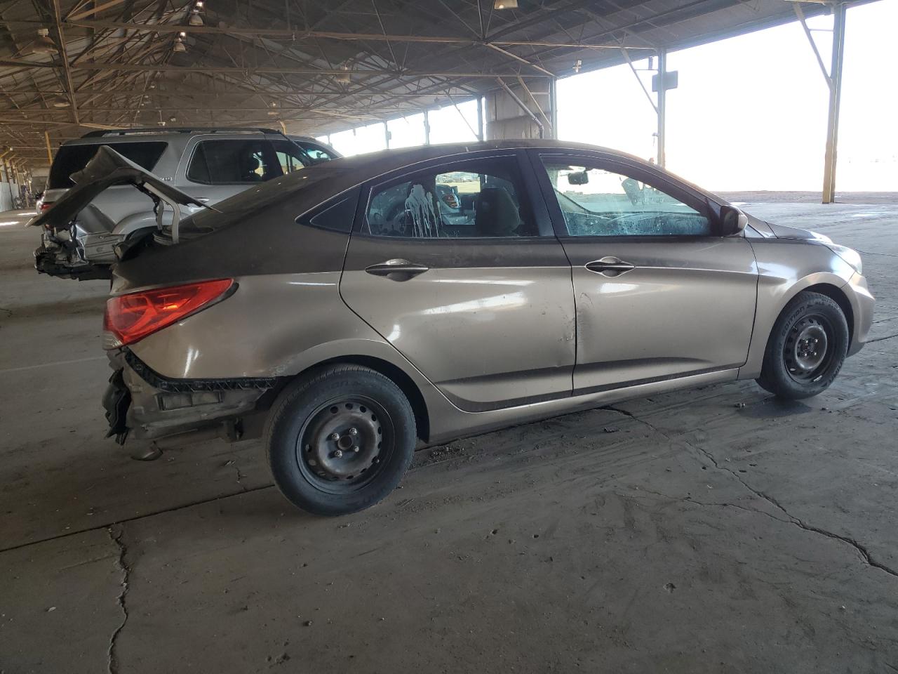 2013 Hyundai Accent - Image 3