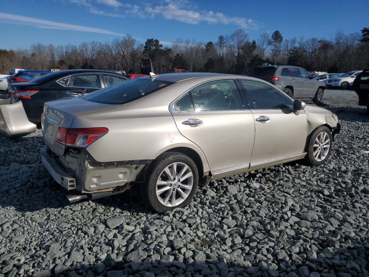 2011 Lexus ES - Image 3