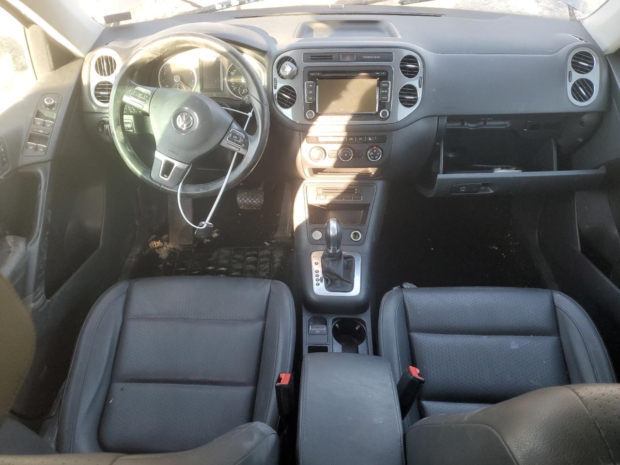 2015 Volkswagen Tiguan - Image 8