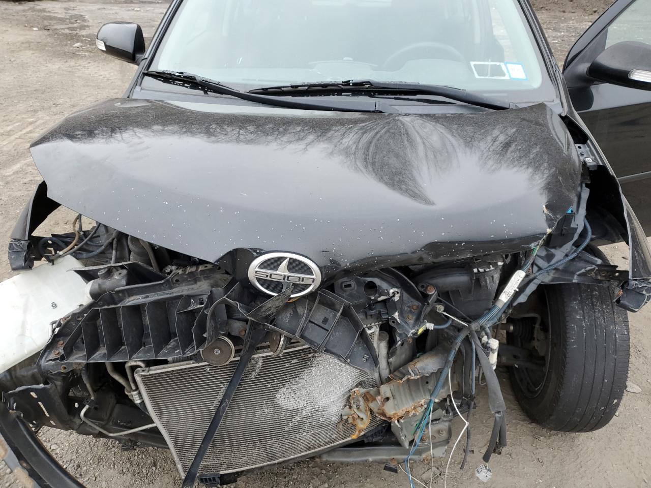 2009 Scion xD - Image 12