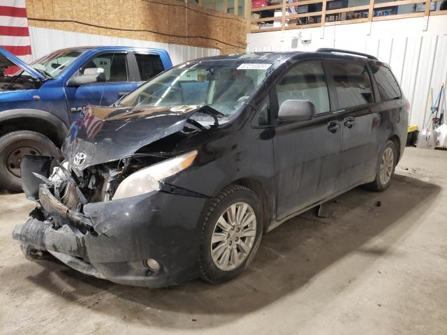 2013 Toyota Sienna Xle