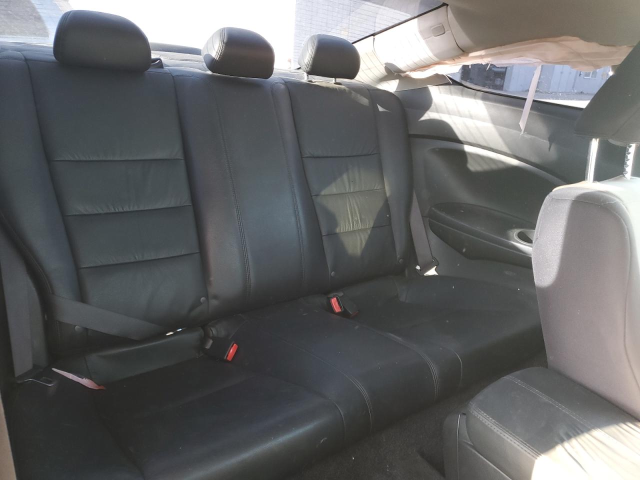 2008 Honda Accord - Image 11