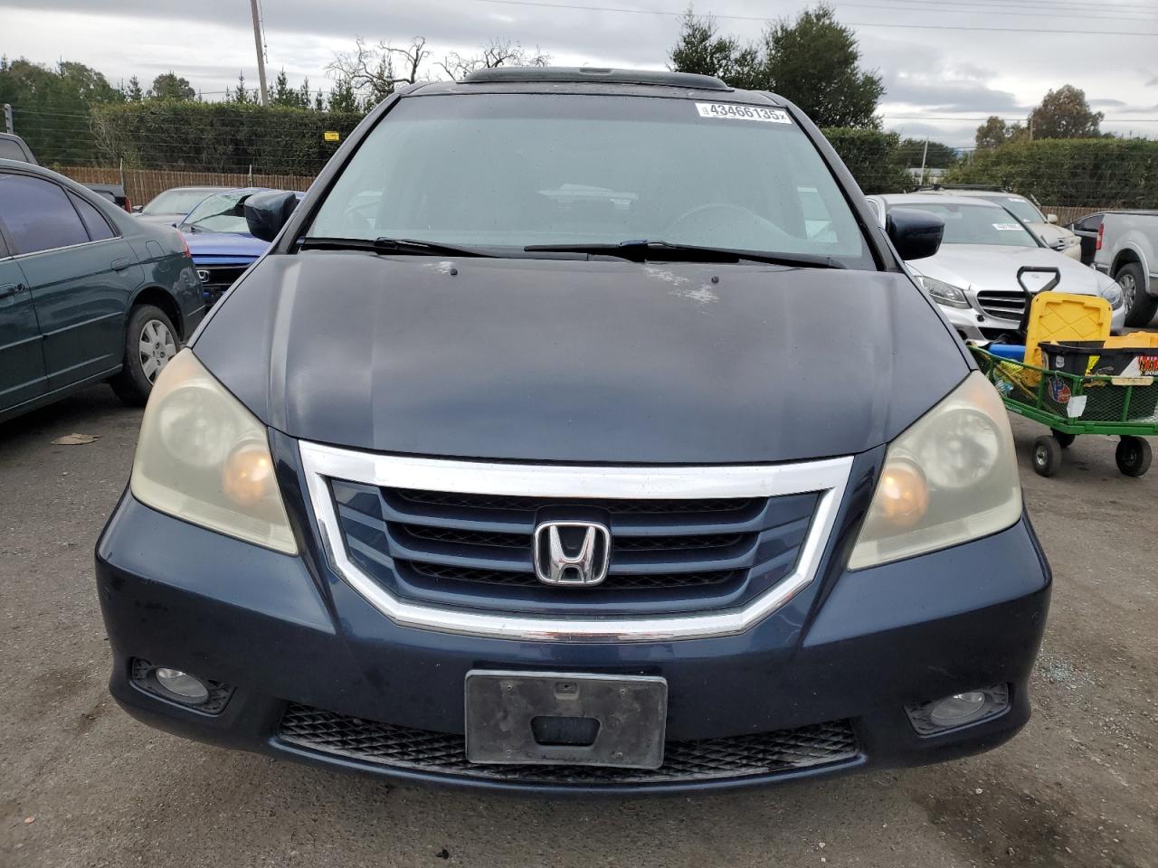 2010 Honda Odyssey - Image 5