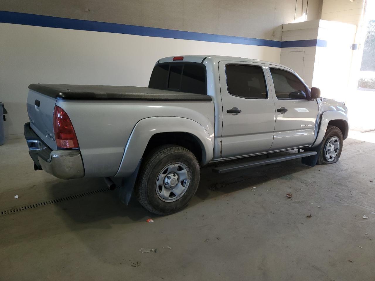 2011 Toyota Tacoma - Image 3