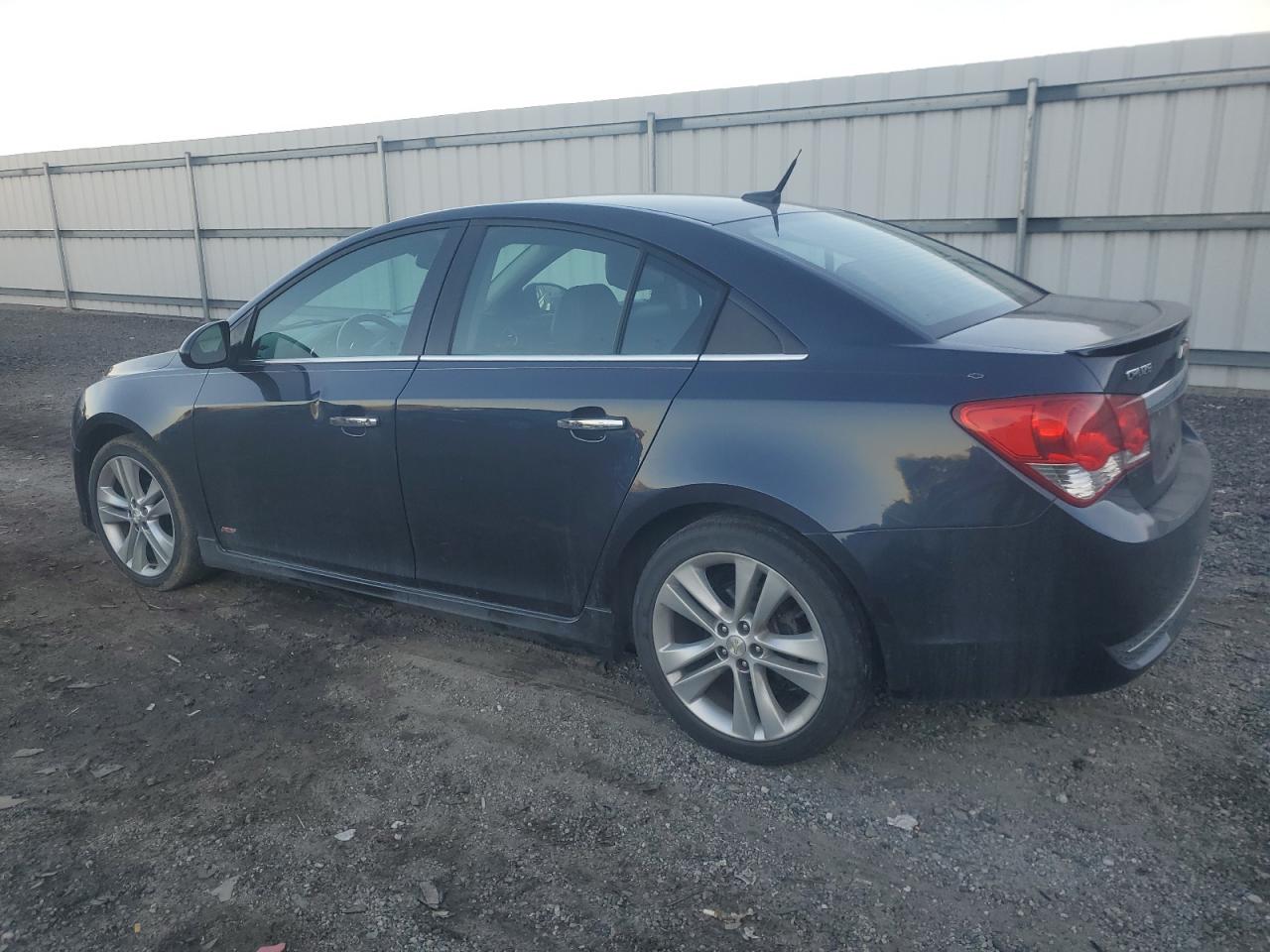 2014 Chevrolet Cruze - Image 2