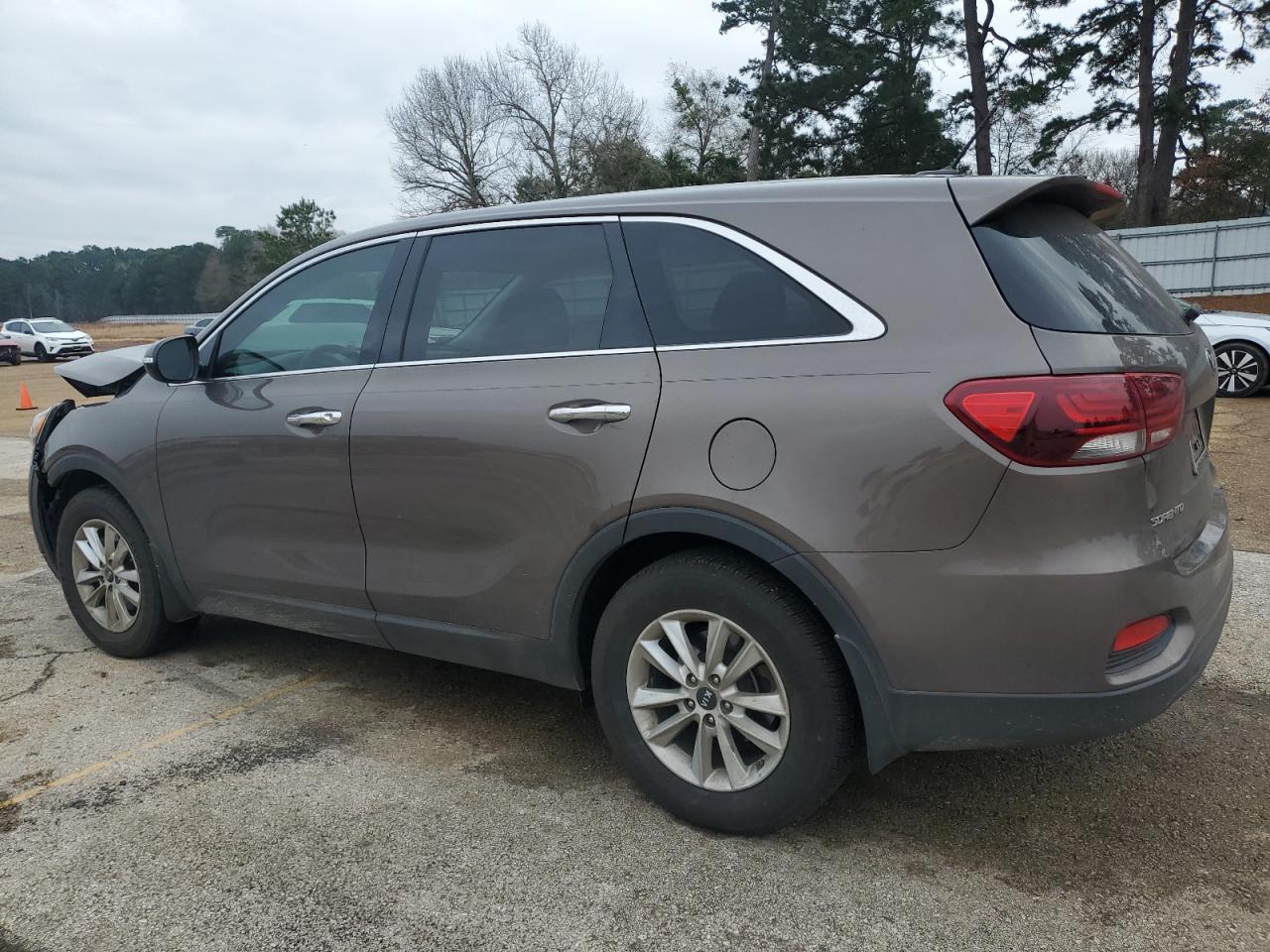 2019 Kia Sorento - Image 2