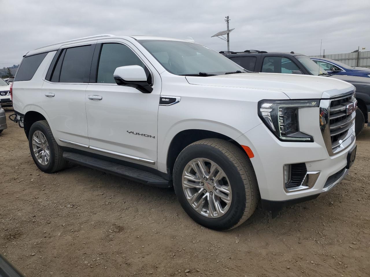 2021 GMC Yukon - Image 4