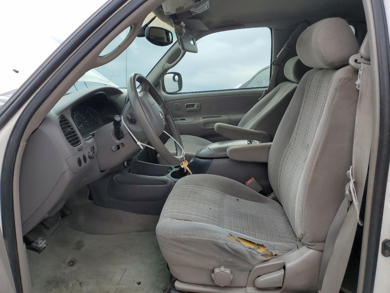 2004 Toyota Tundra - Image 7