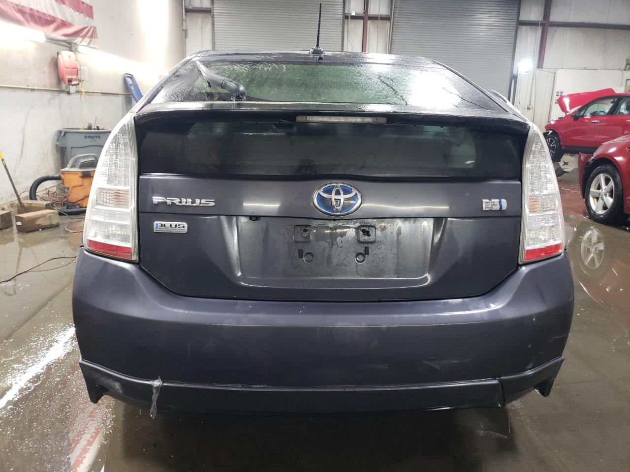 2011 Toyota Prius - Image 6