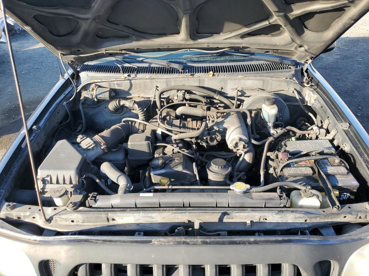 2002 Toyota Tacoma - Image 11