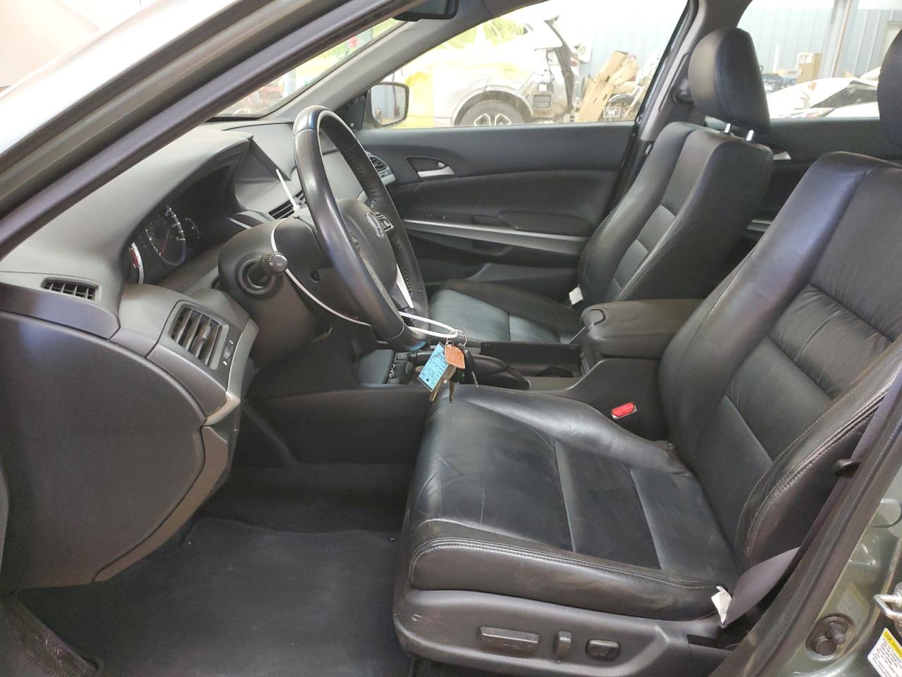 2010 Honda Accord - Image 7