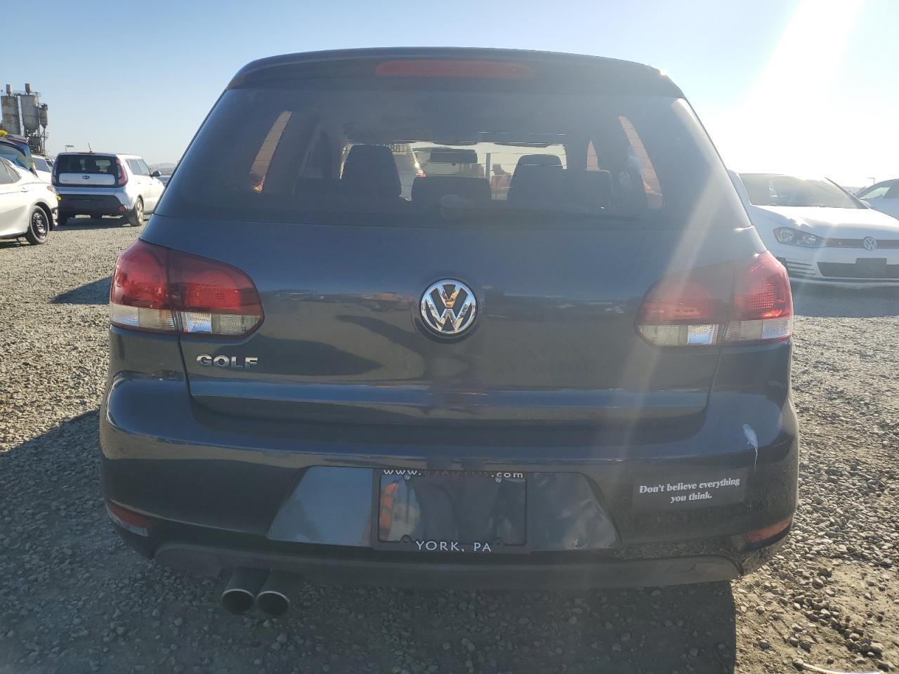 2010 Volkswagen Golf - Image 6