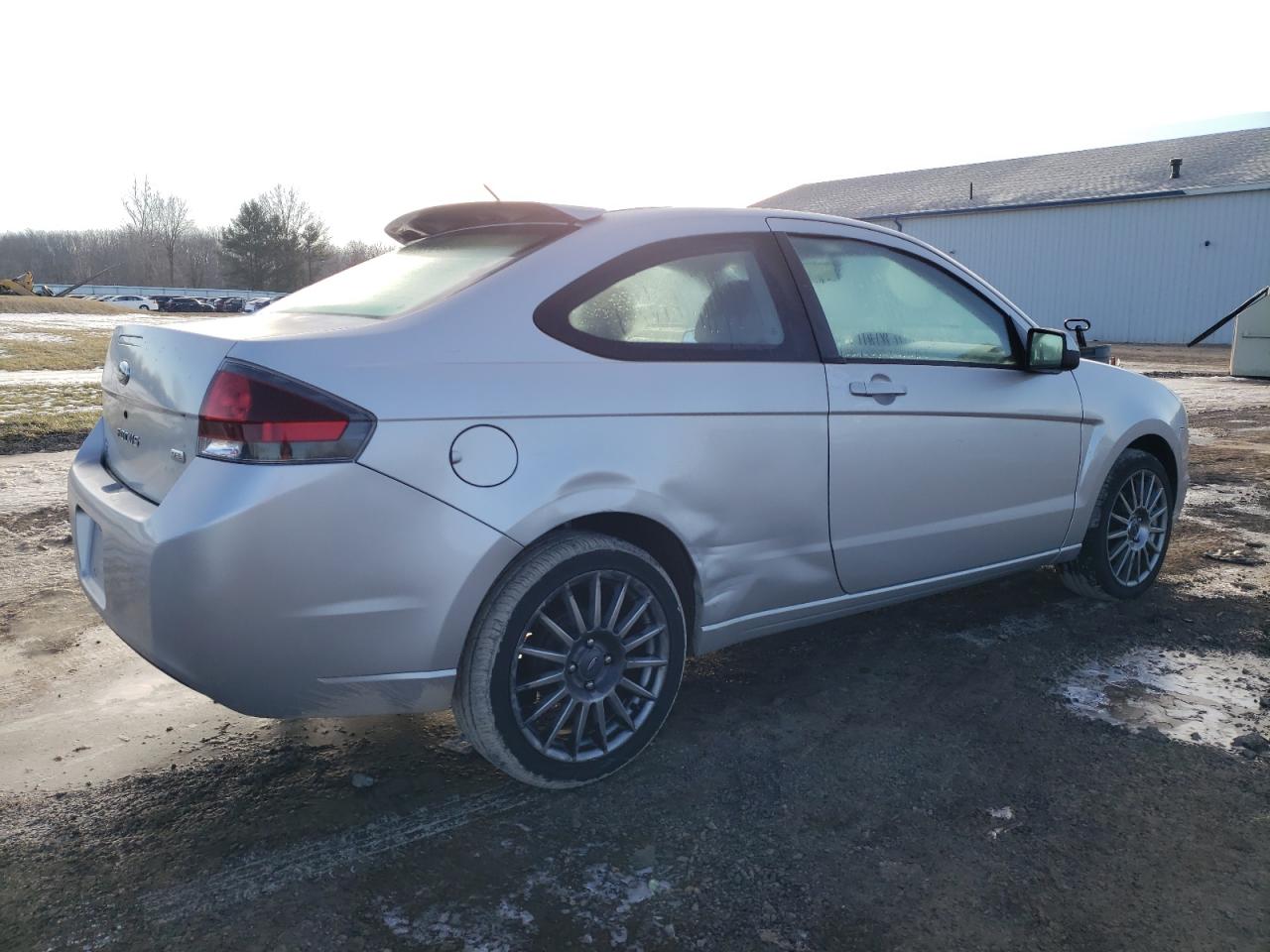 2009 Ford Focus - Image 3