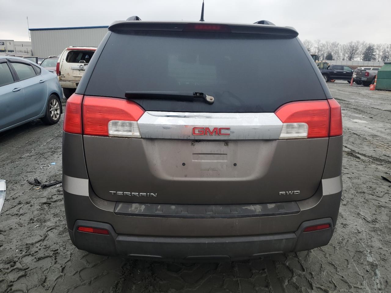 2010 GMC Terrain - Image 6