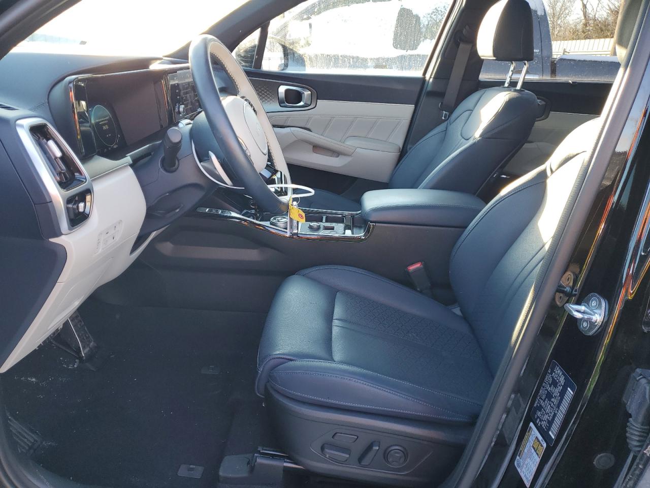 2023 Kia Sorento - Image 7
