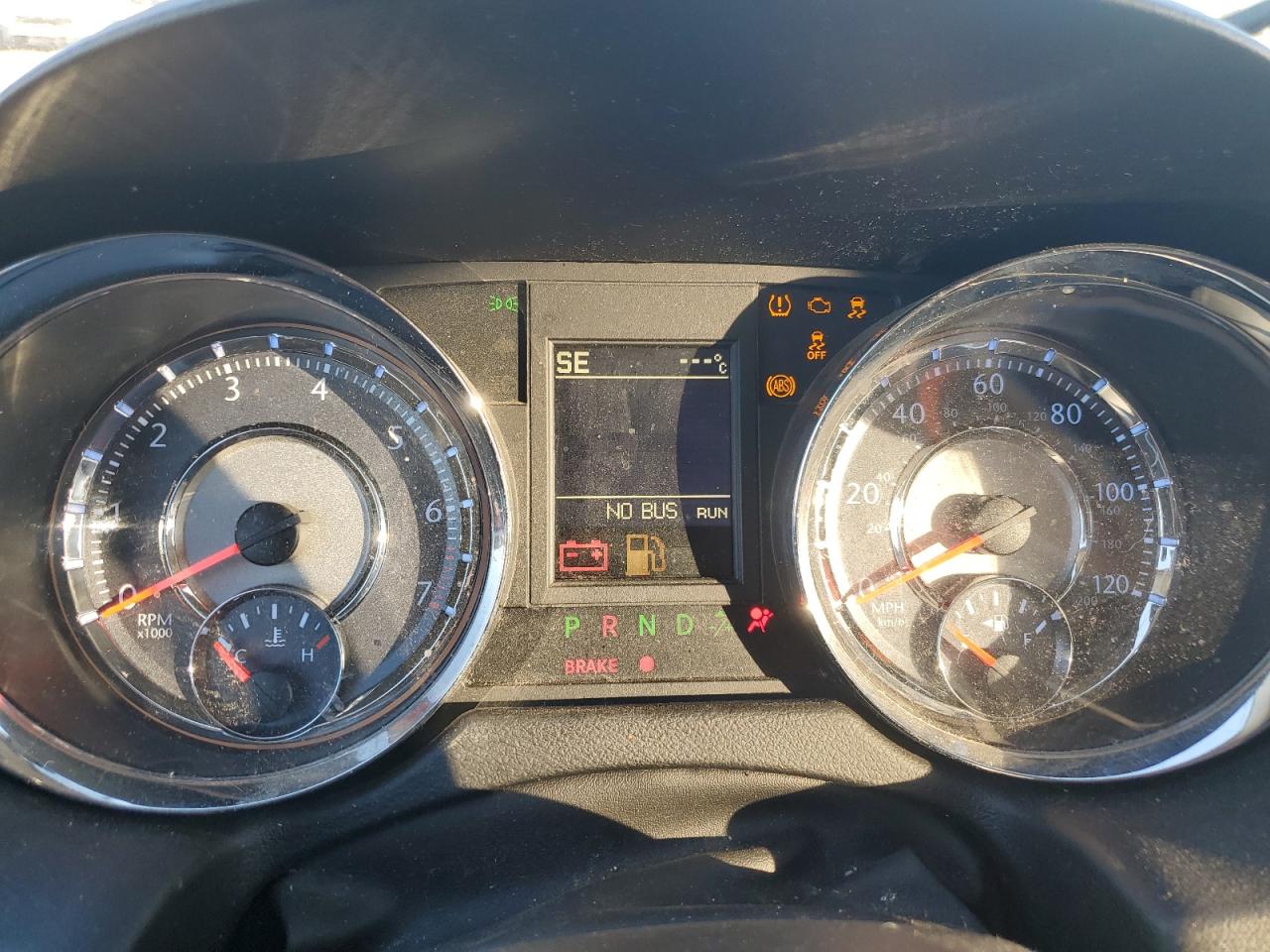 2014 Chrysler Town & Country - Image 9