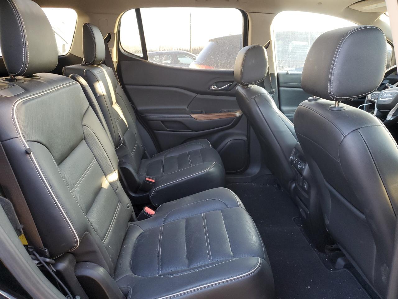 2019 GMC Acadia - Image 11