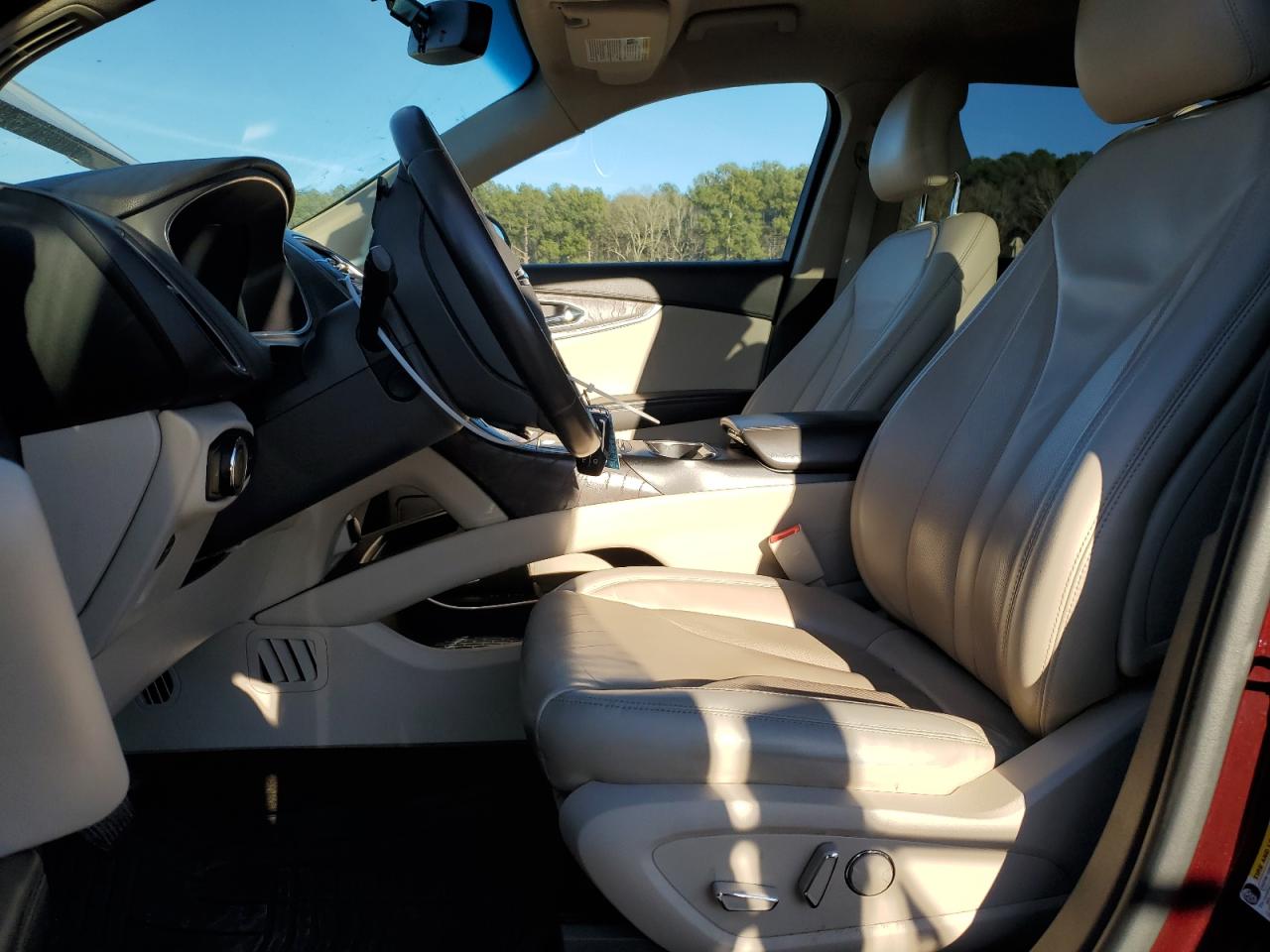 2017 Lincoln MKX - Image 7