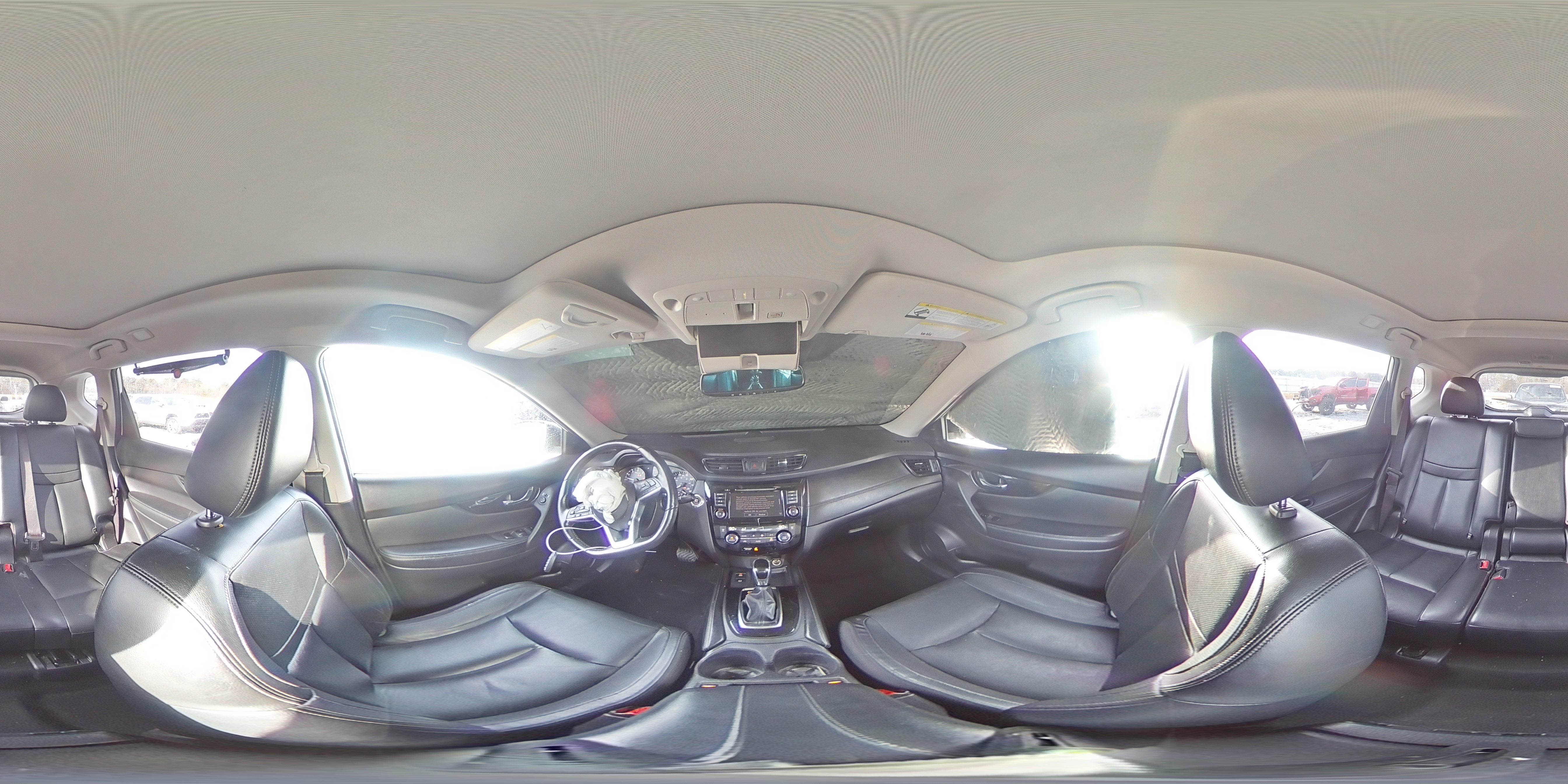 2018 Nissan Rogue - Image 14
