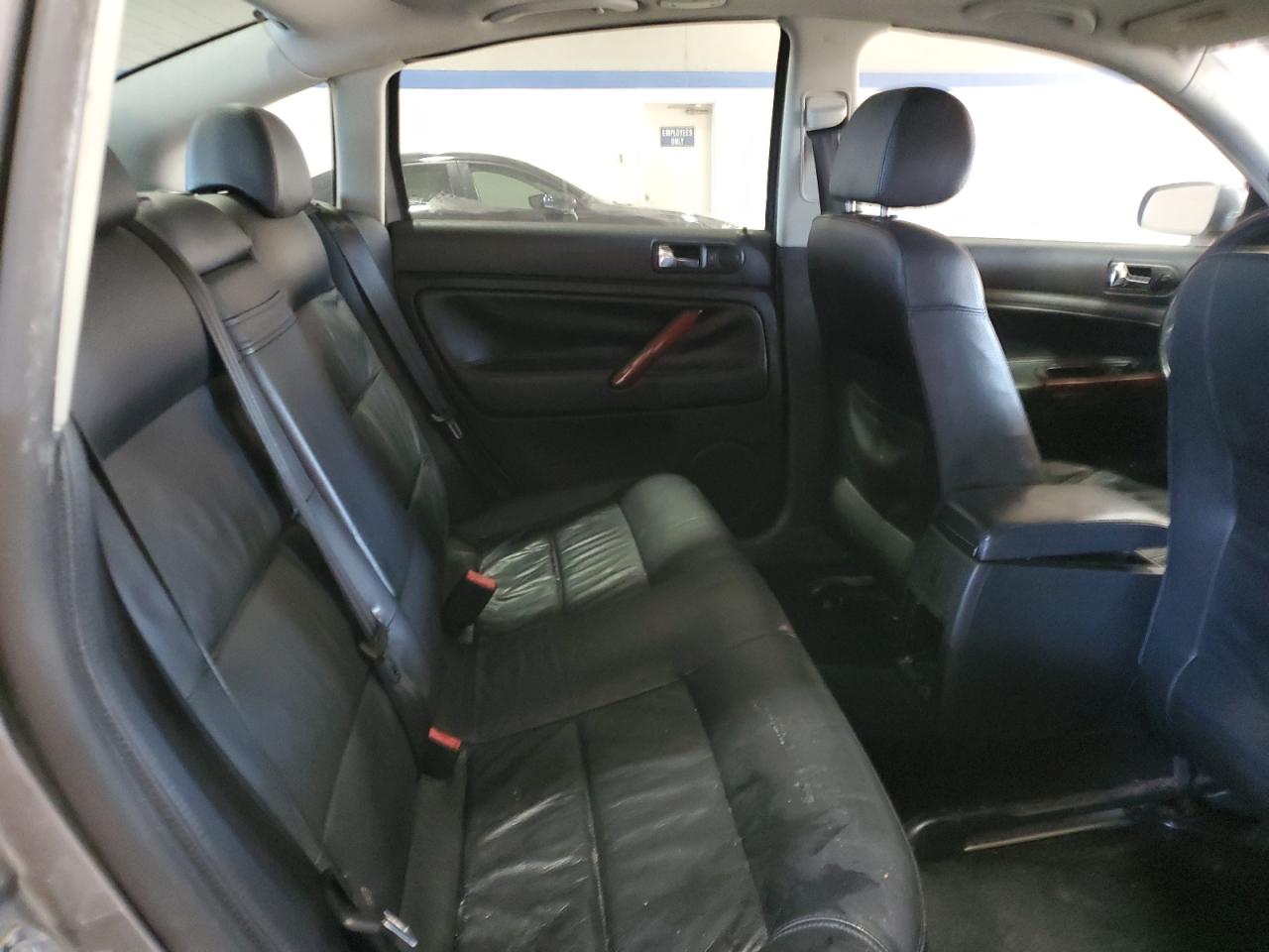 2002 Volkswagen Passat Glx VIN: WVWRH63B12P358928 Lot: 89107195