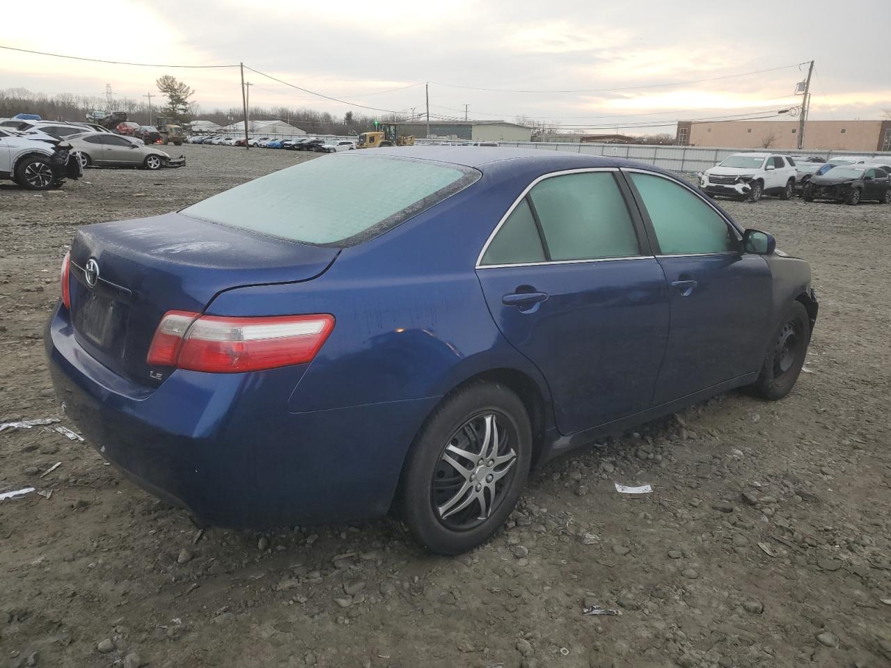 2009 Toyota Camry - Image 3