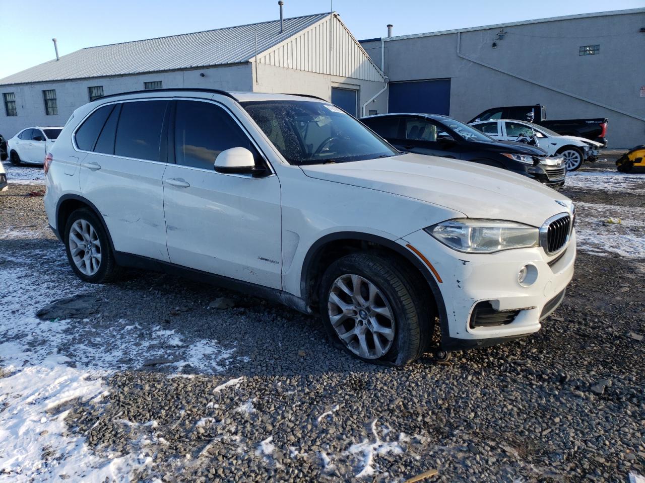 VIN 5UXKR0C5XG0P19173 2016 BMW X5 no.4