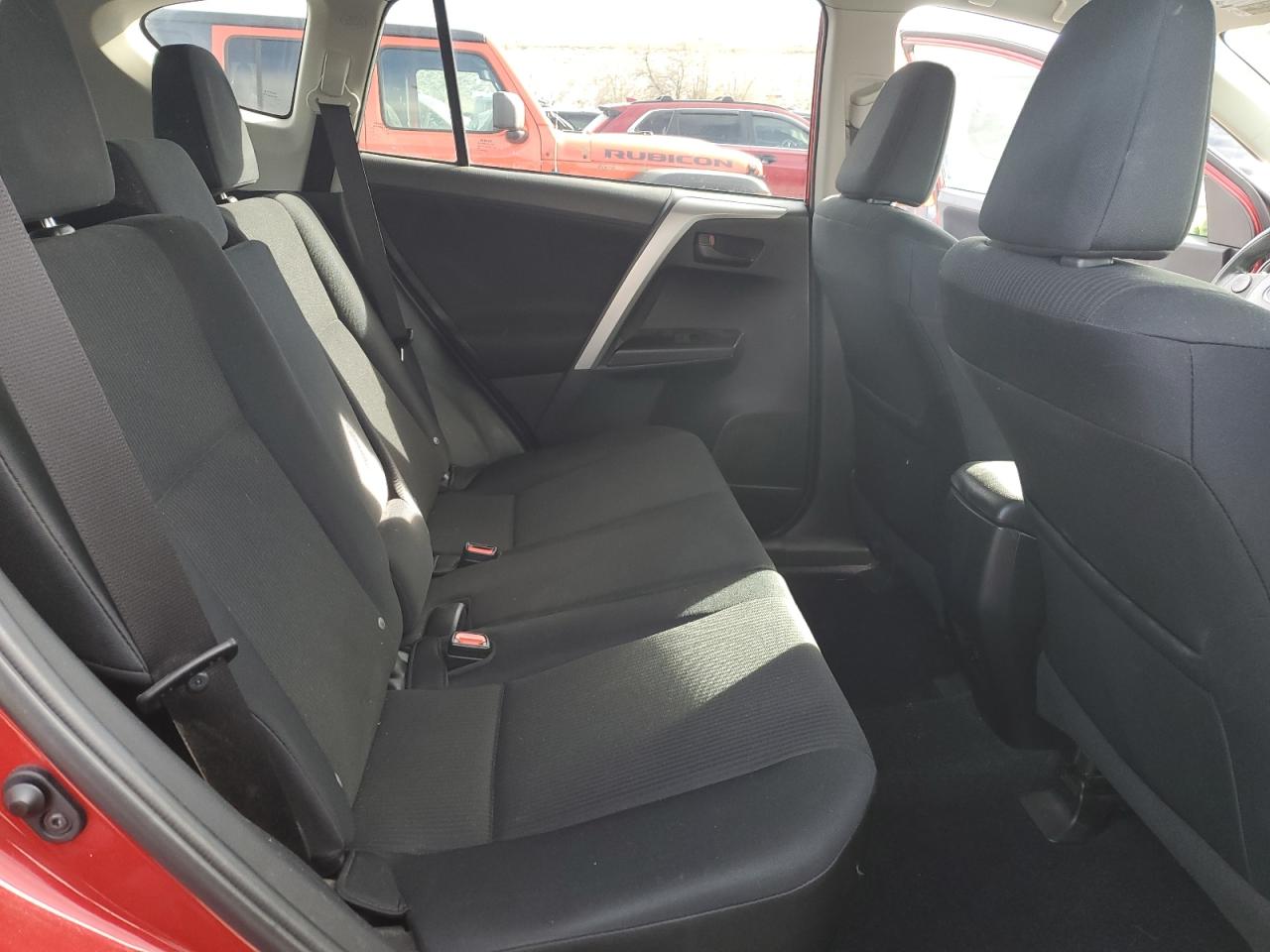2016 Toyota RAV 4 - Image 11