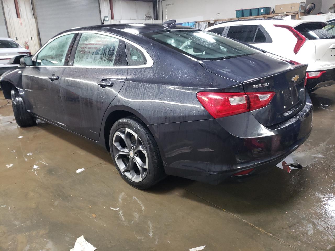 2023 Chevrolet Malibu - Image 2