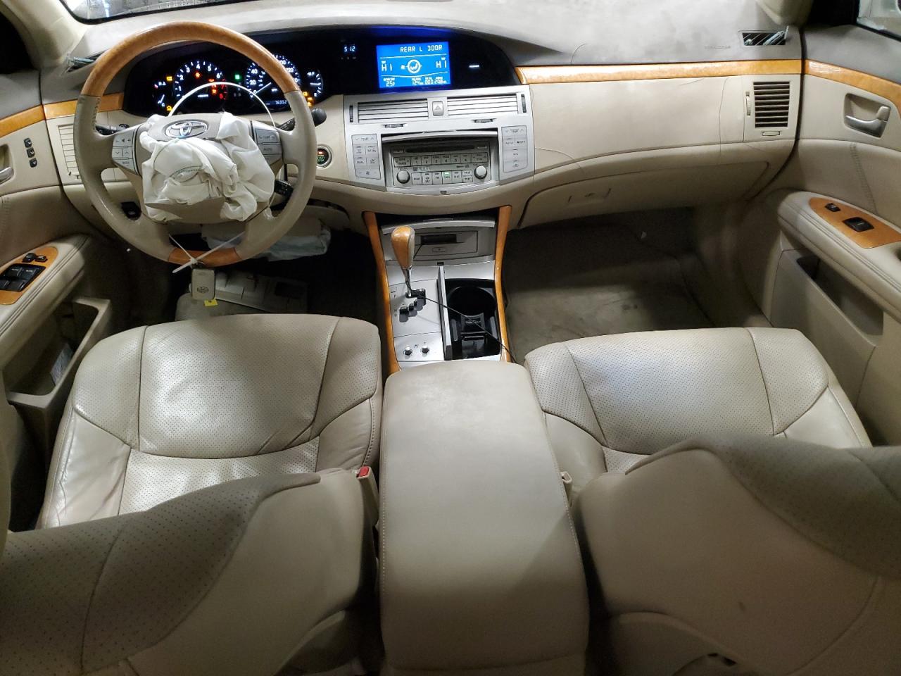 2007 Toyota Avalon - Image 8